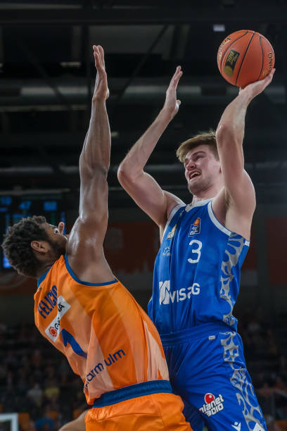 进攻和全面 进攻和全面