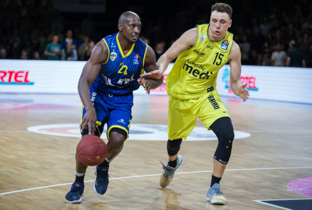 球队都在争 球队都在争