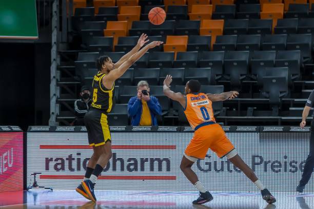 张某以超群 张某以超群